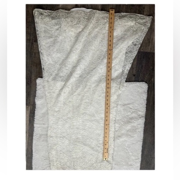 Badgley Mischka Off Shoulder metallic lace gown size 8 - Picture 8 of 14